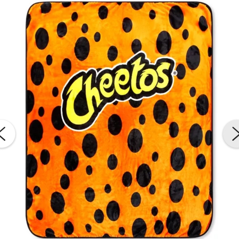 Flamin’ Hot™️ Cheetos Blanket